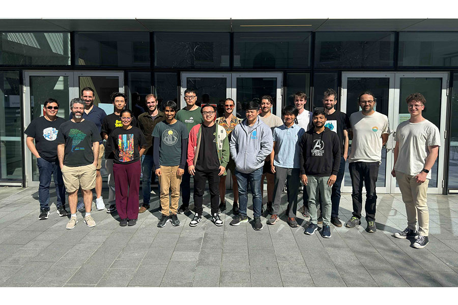 QCL group photo - outside the Sydney Nanoscience Hub